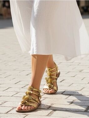 Kate Spade Gold Floral Strappy Sandals Size 7 NIB Statement Shoes